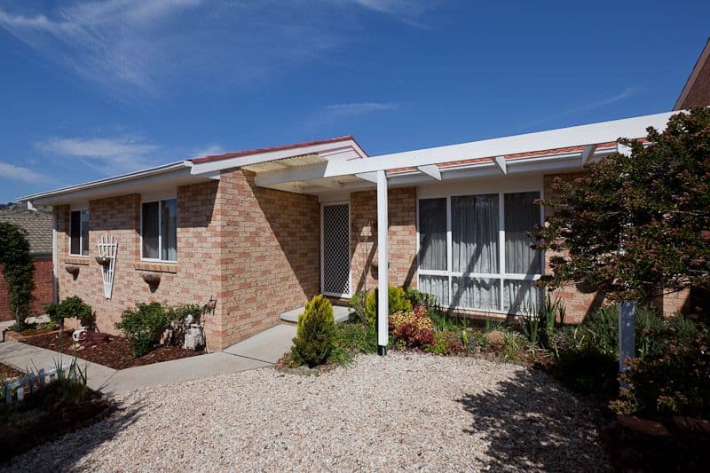 4 McKivat Close, GORDON ACT 2906, Gordon - Image 1