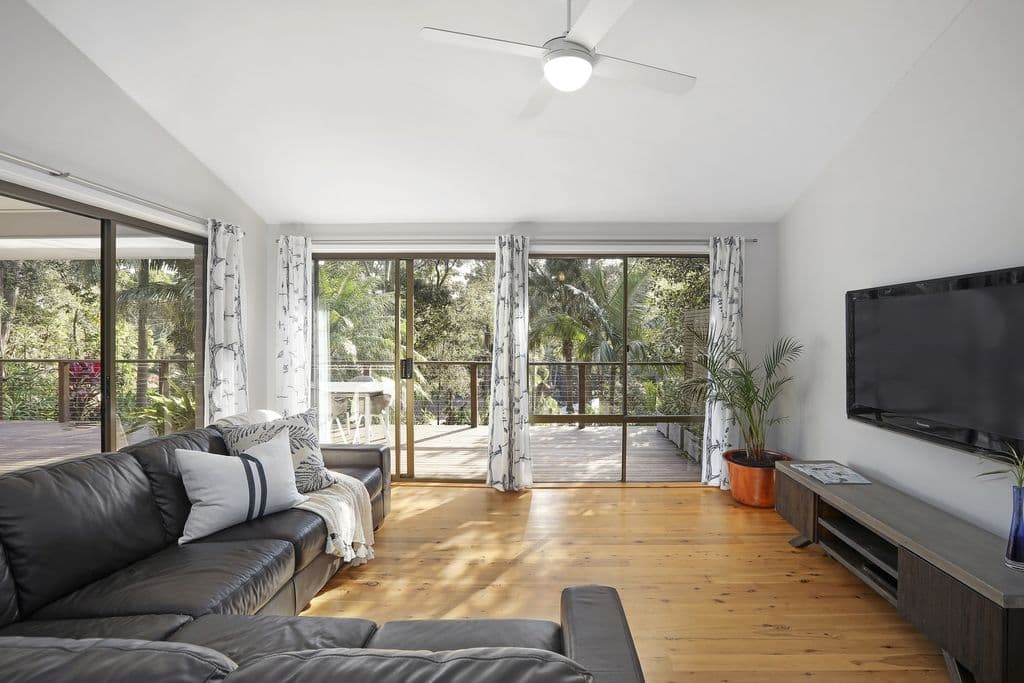 195 Copacabana Drive, Copacabana - Thumbnail 3