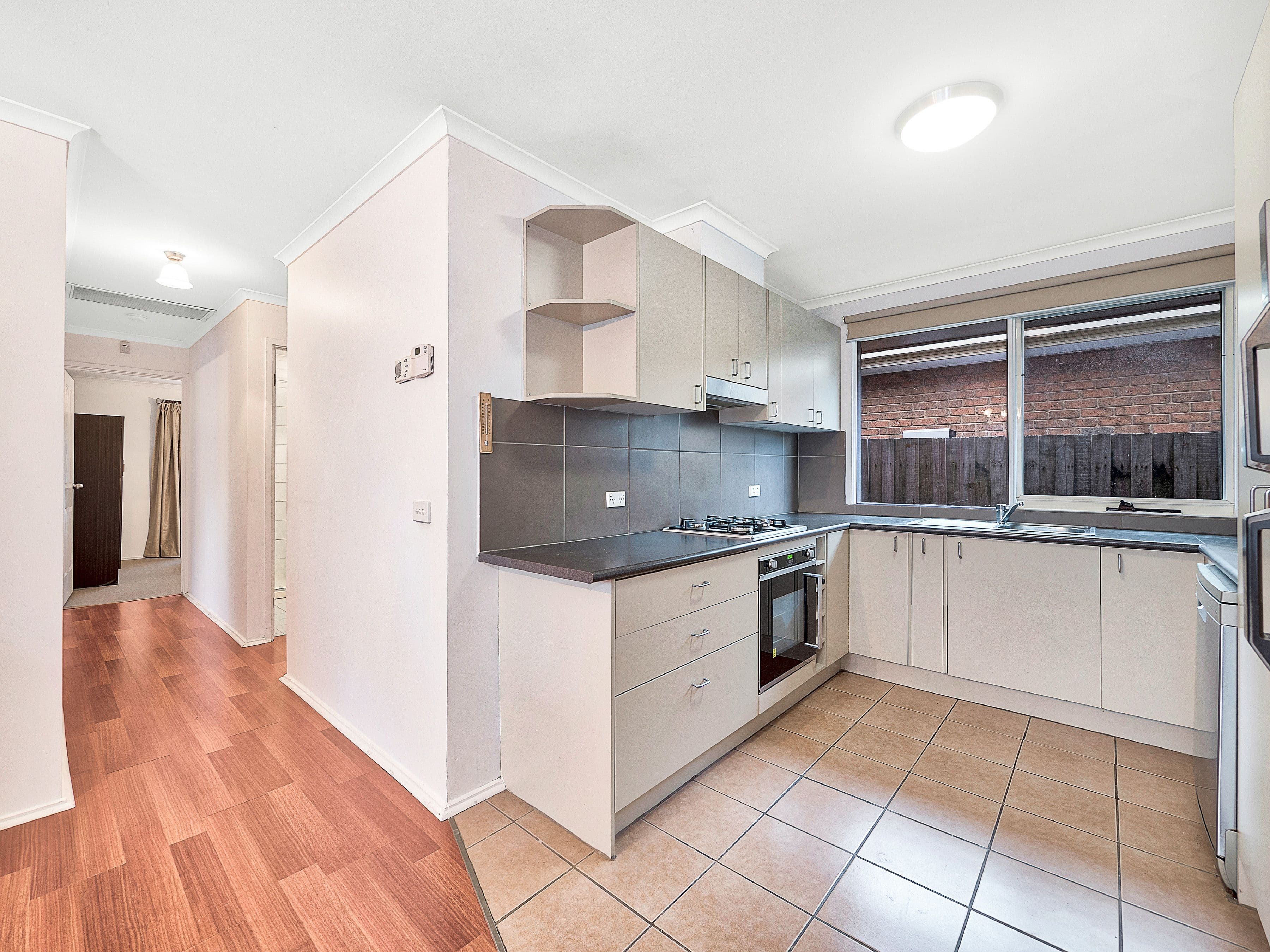 16 Fosters Court, Cranbourne North VIC 3977, Cranbourne North - Thumbnail 4