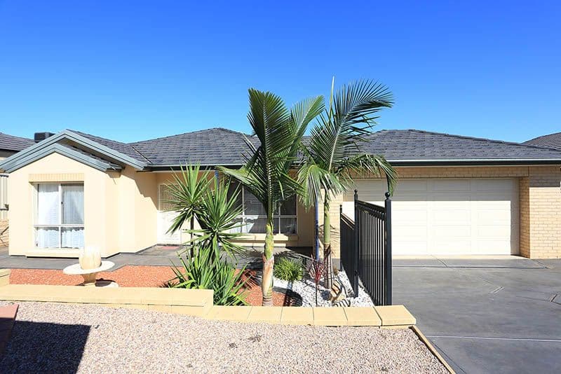 4 Gloucester Drive, Craigmore SA 5114, Craigmore - Image 1