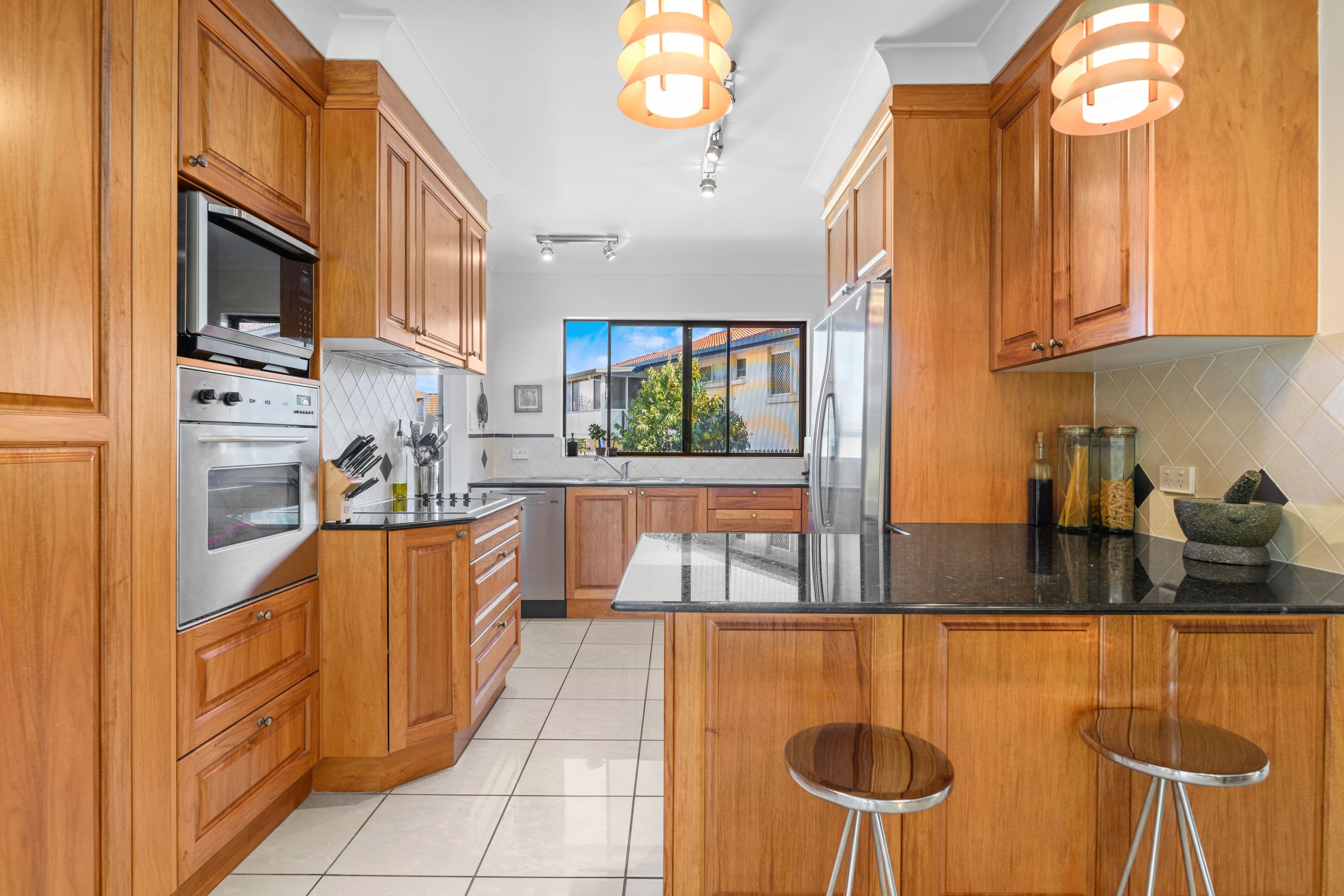 1 Larwood Street, Upper Mount Gravatt QLD 4122, Upper Mount Gravatt - Thumbnail 3