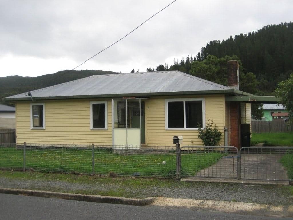 8 Evans Street, QUEENSTOWN TAS 7467, Queenstown - Image 1