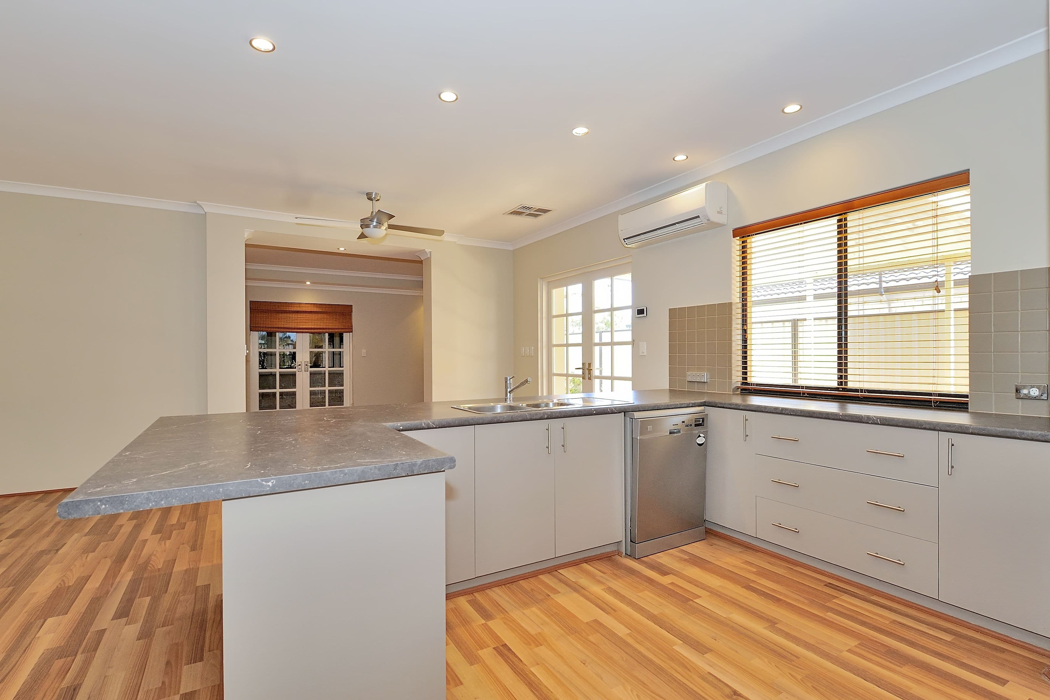 22 Cantata Avenue, Bullsbrook WA 6084, Bullsbrook - Thumbnail 3
