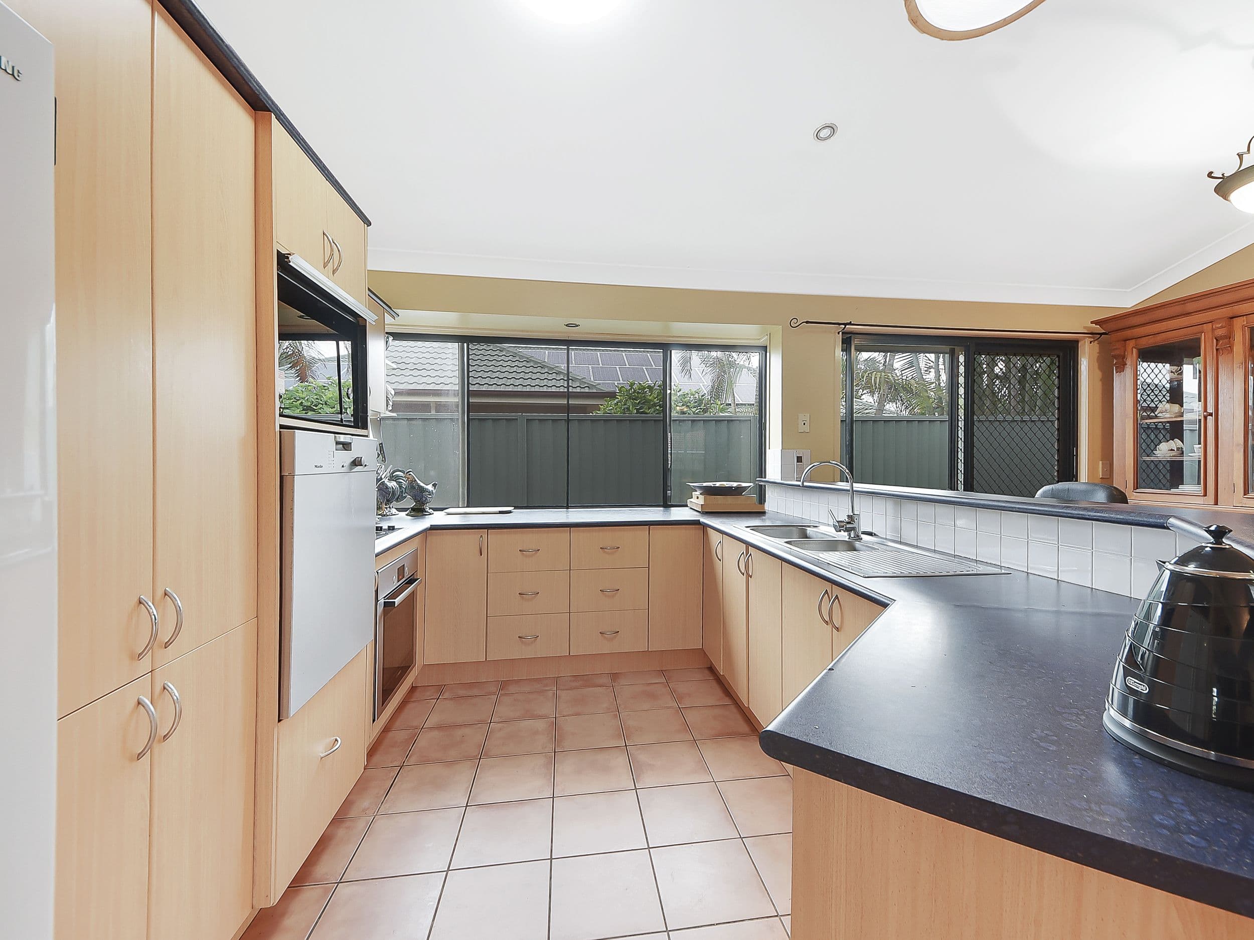 4 Hambleton Crescent, Murrumba Downs QLD 4503, Murrumba Downs - Thumbnail 2