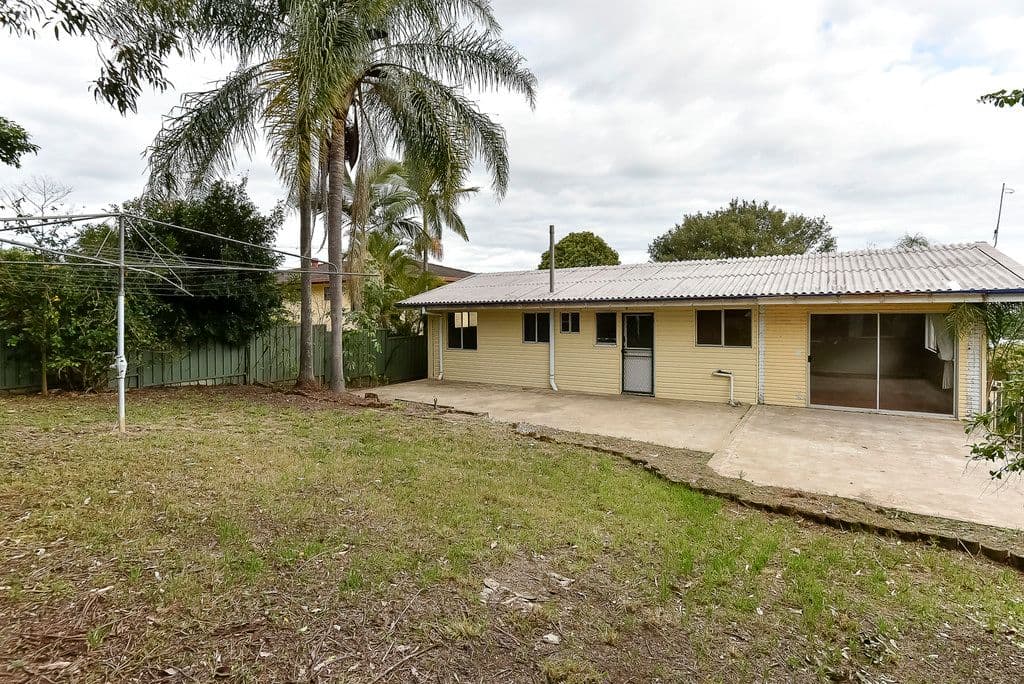 6 Henty Street, Woodridge QLD 4114, Woodridge - Thumbnail 2