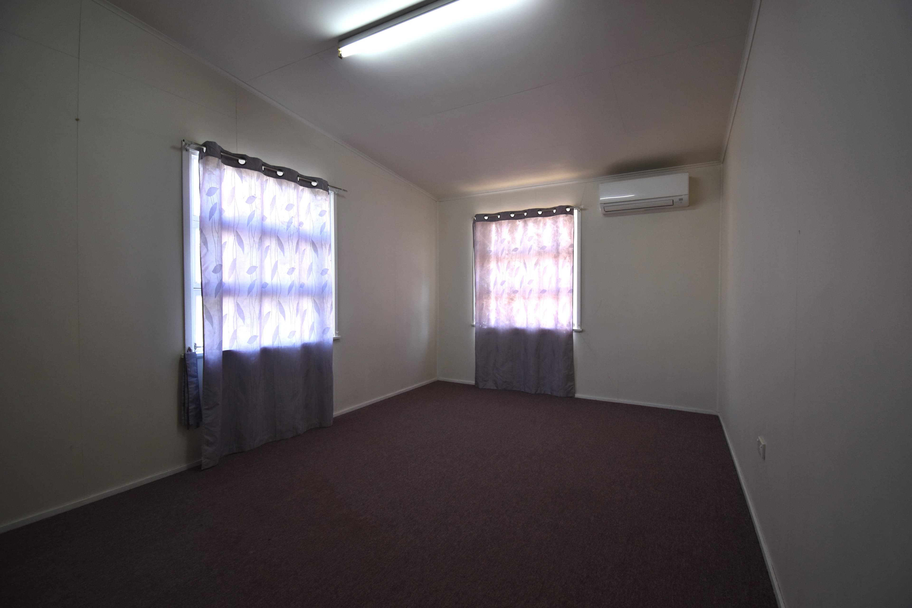 131 Wren Street, Longreach QLD 4730, Longreach - Thumbnail 5