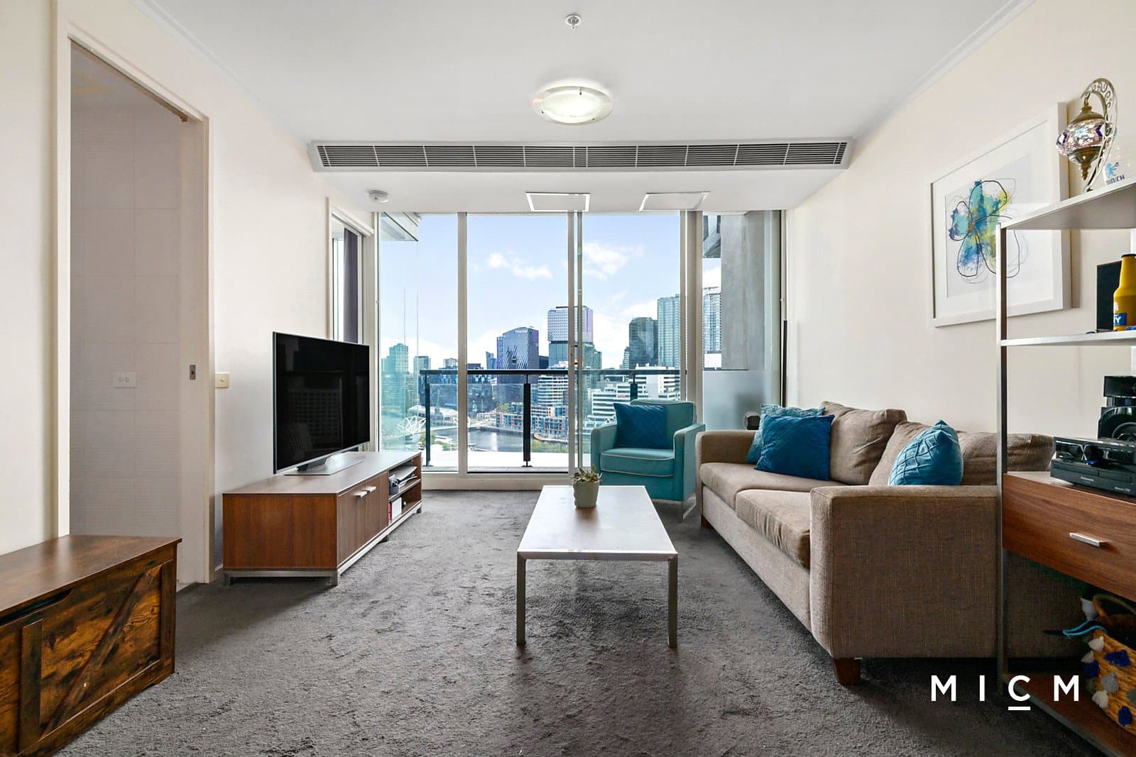 1712/63 Whiteman Street, Southbank - Image 1
