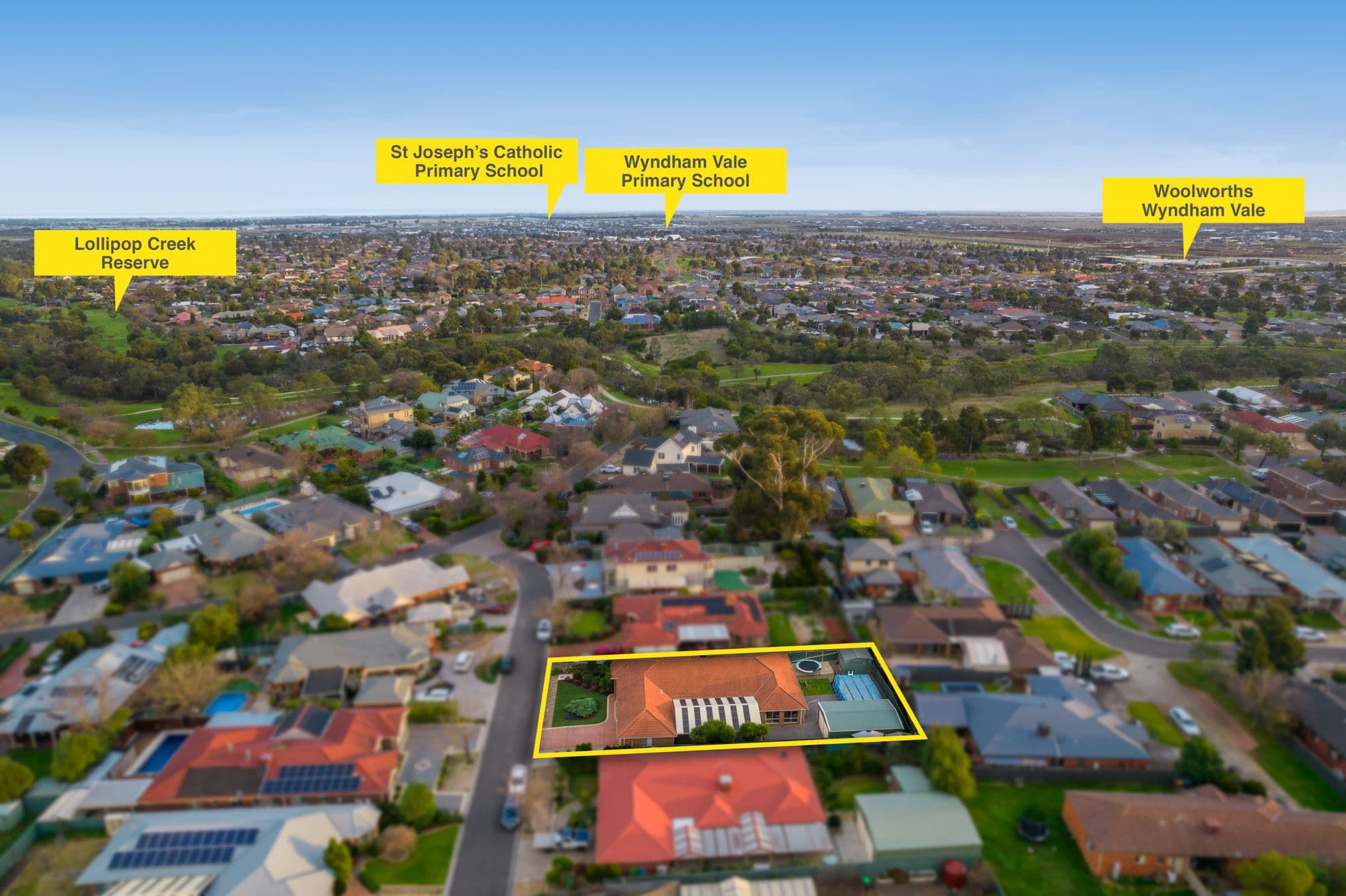 4 Balmoral Close, Wyndham Vale VIC 3024, Wyndham Vale - Thumbnail 3