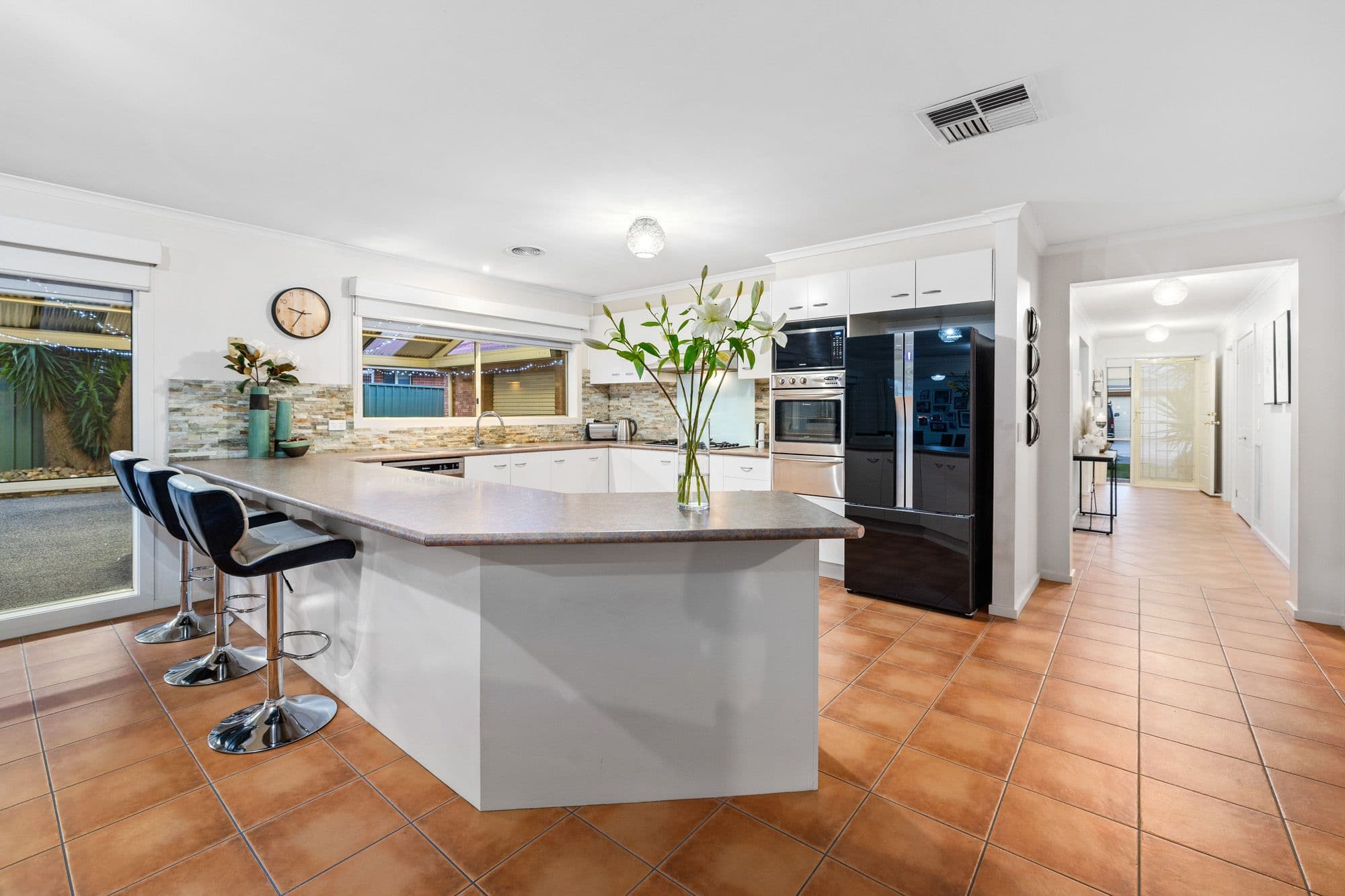 4 Balmoral Close, Wyndham Vale VIC 3024, Wyndham Vale - Thumbnail 8