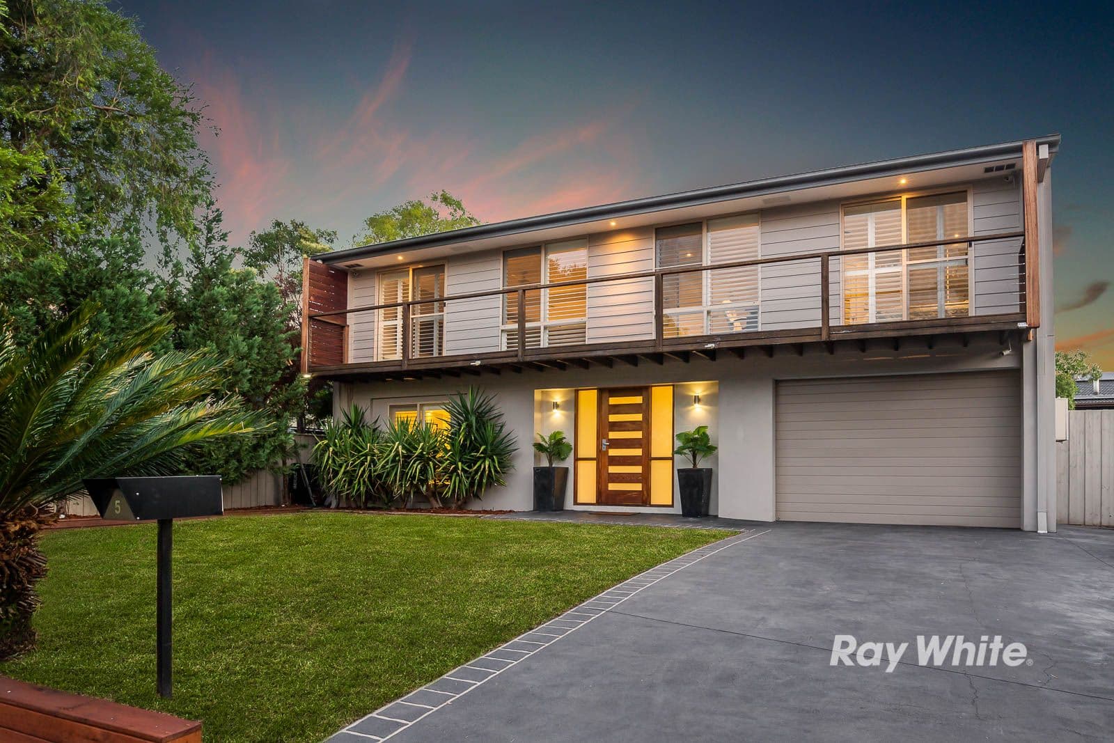 5 Roberts Place, McGraths Hill - Image 1
