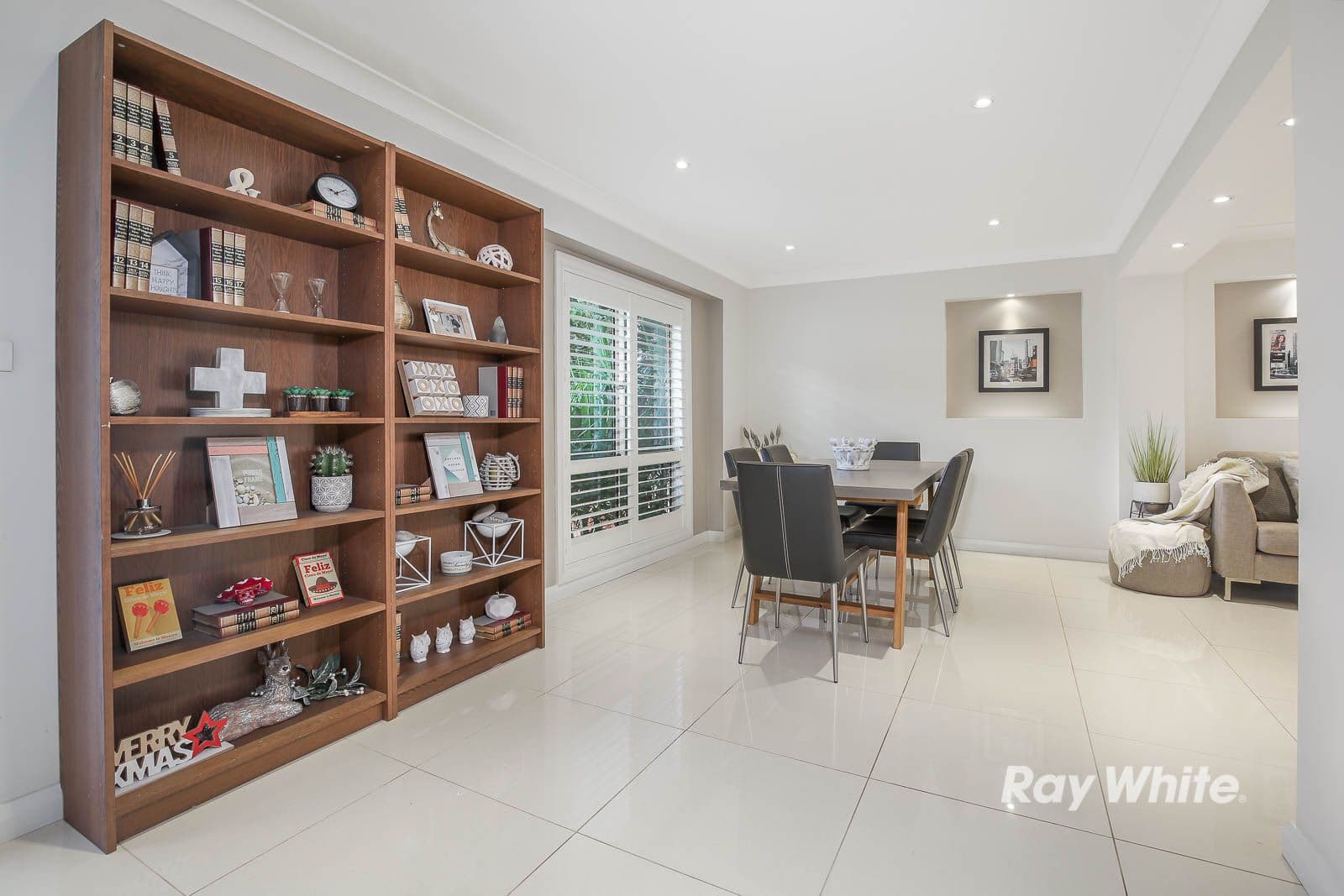 5 Roberts Place, McGraths Hill - Thumbnail 3
