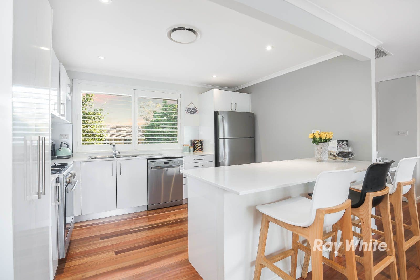 5 Roberts Place, McGraths Hill - Thumbnail 6