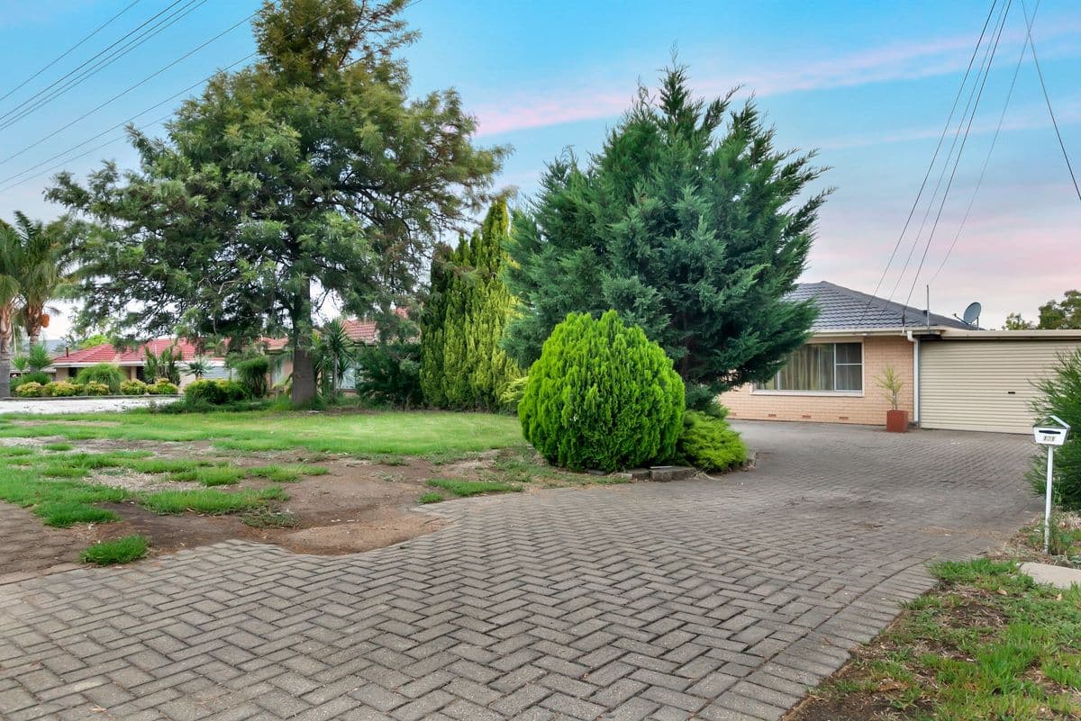 131 Milne Road, Para Vista SA 5093, Para Vista - Thumbnail 2