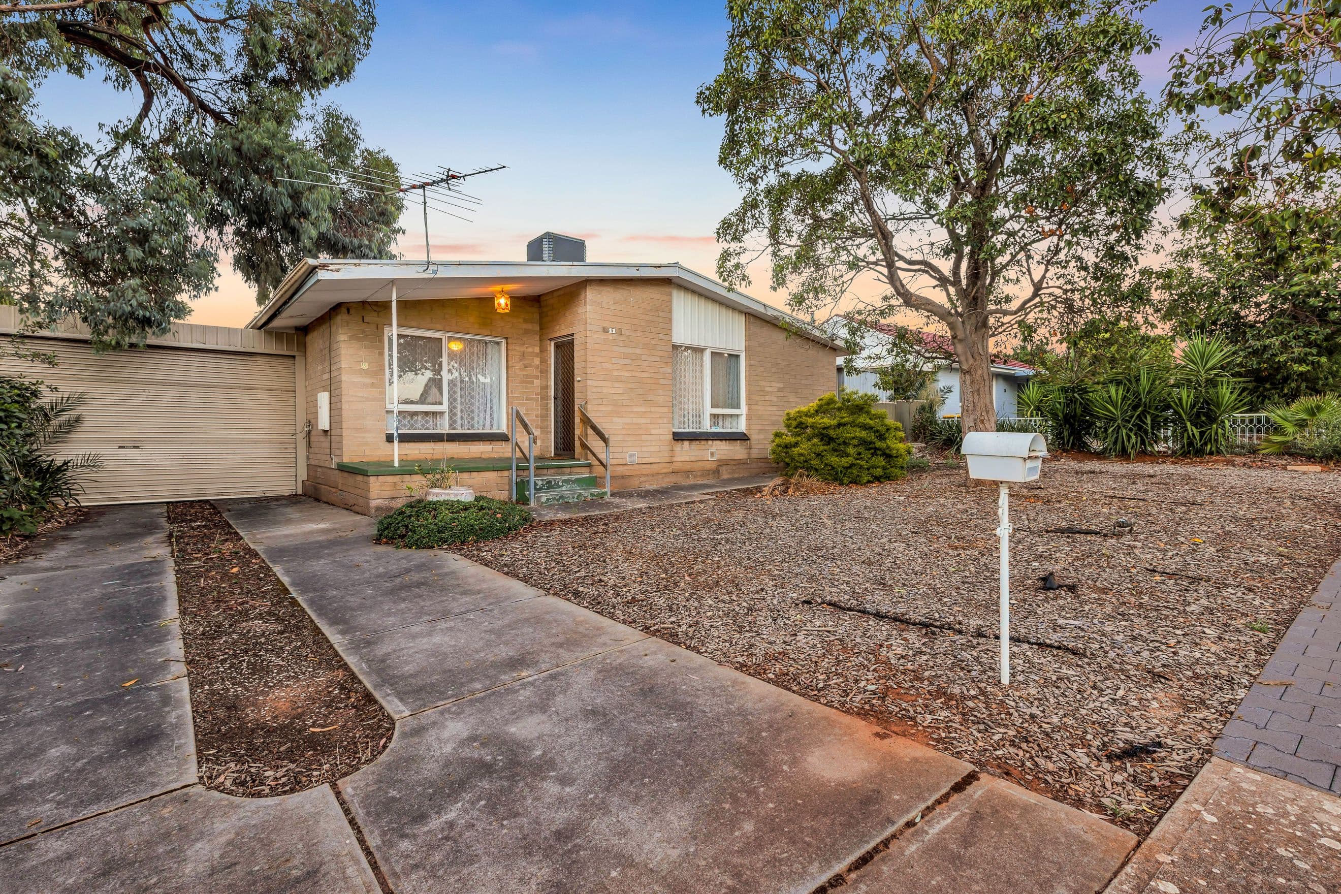 11 Horton Street, Elizabeth Park SA 5113, Elizabeth Park - Thumbnail 2