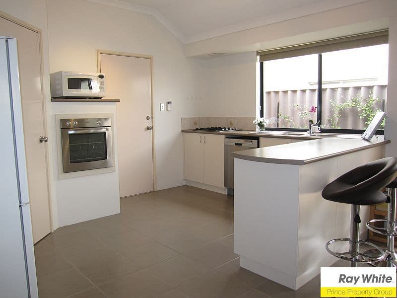 21 Driftwood Way, BEECHBORO WA 6063, Beechboro - Thumbnail 3