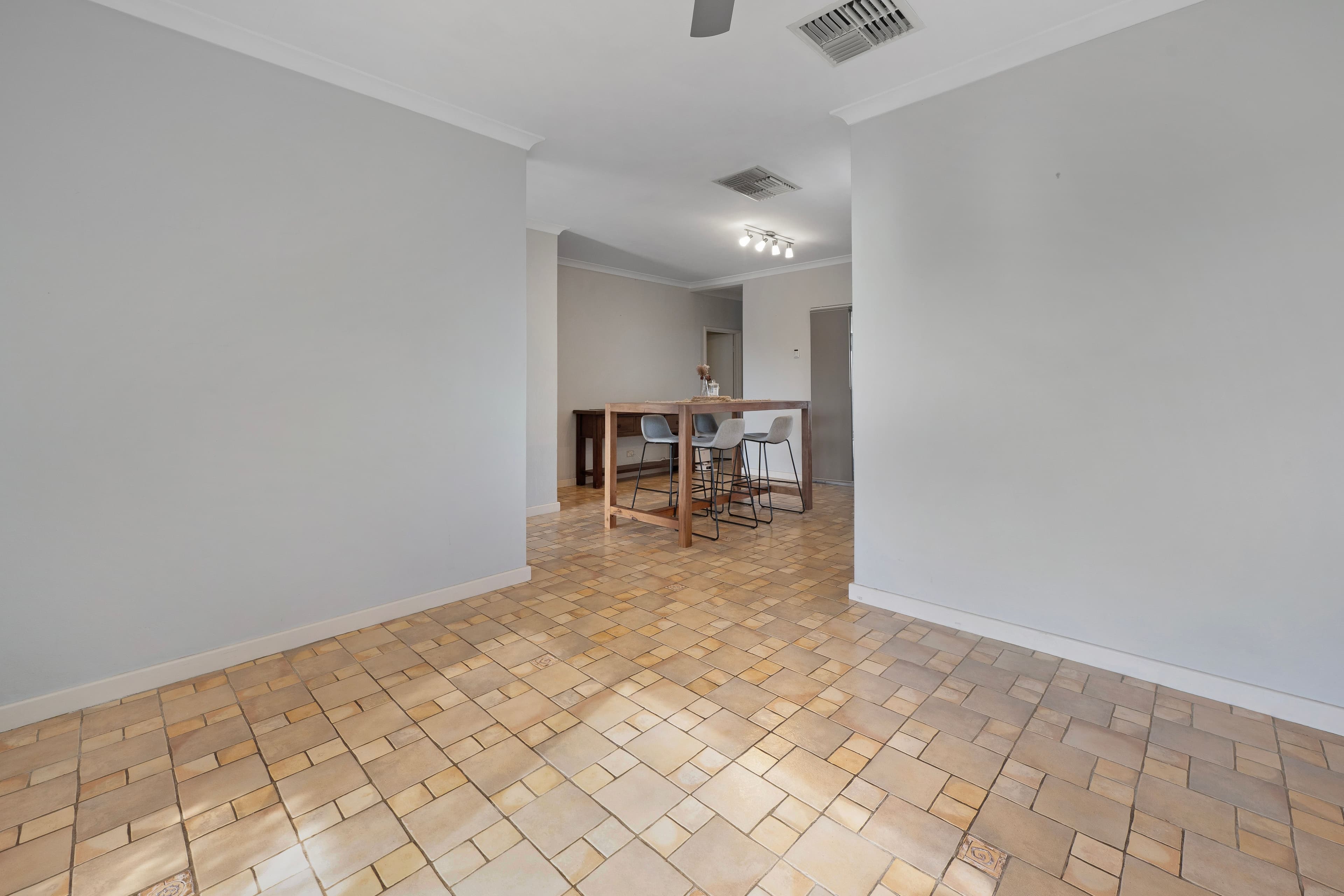 23 Ainsworth Street, Geraldton WA 6530, Geraldton - Thumbnail 4