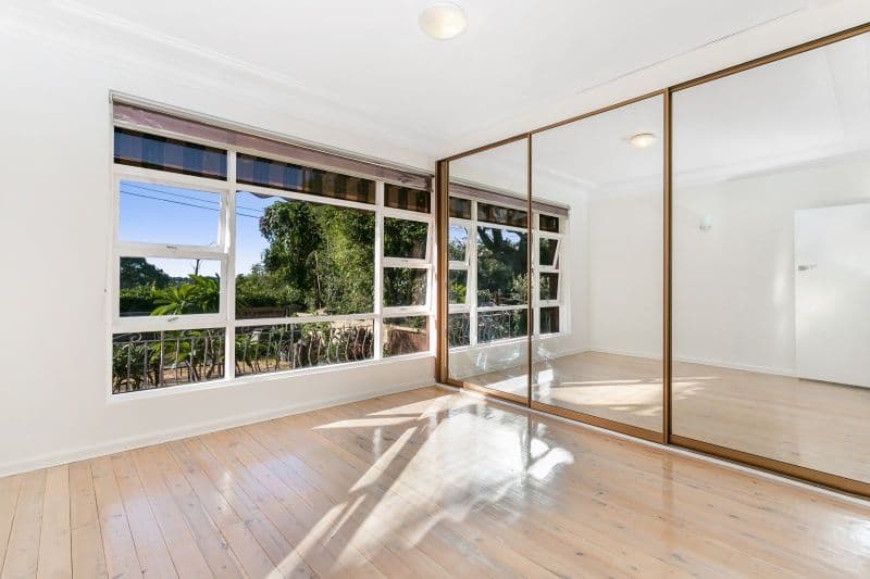 102 Macmillan Street, Seaforth - Thumbnail 2