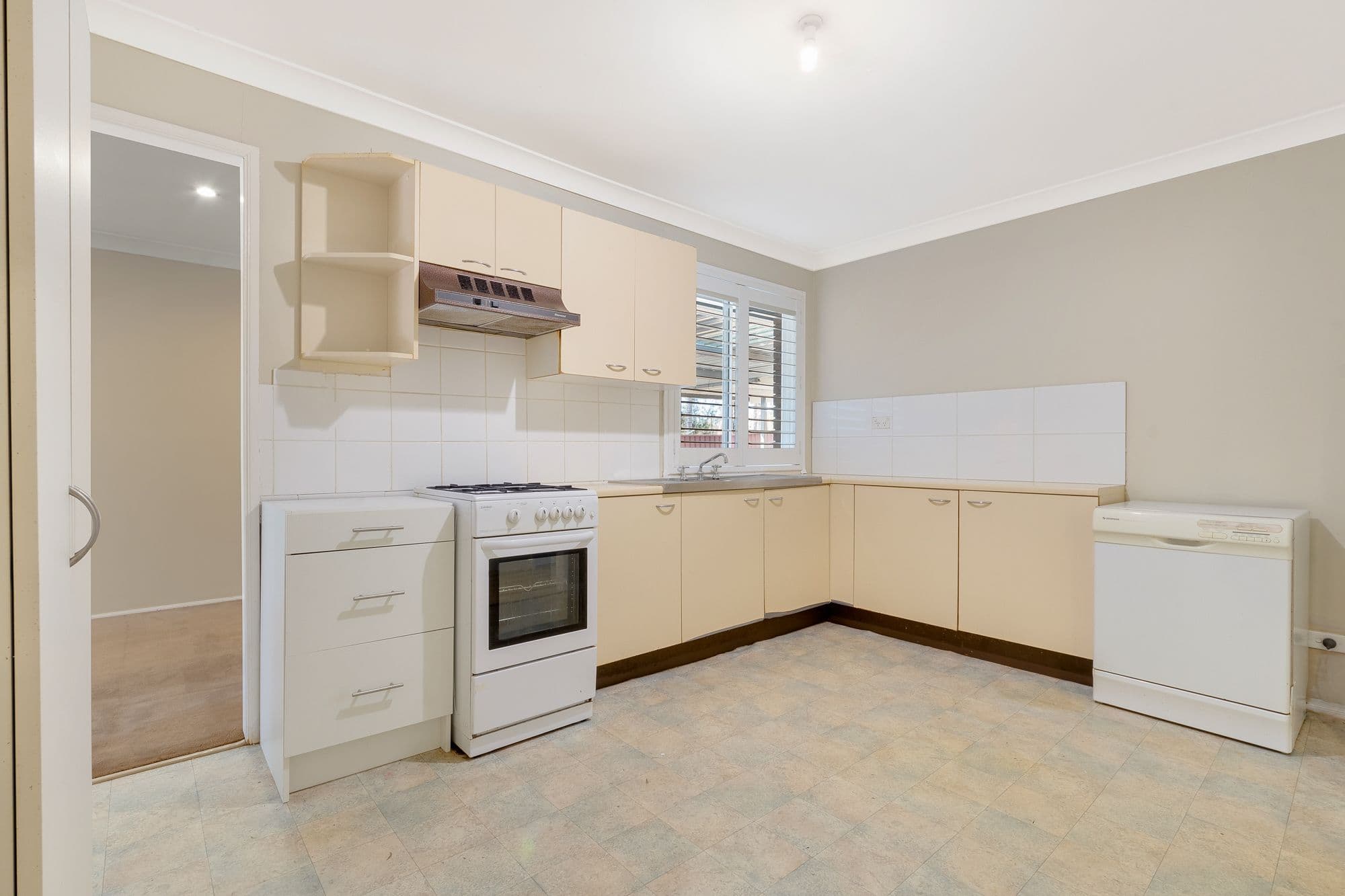 108 Donalbain Circuit, Rosemeadow - Thumbnail 3