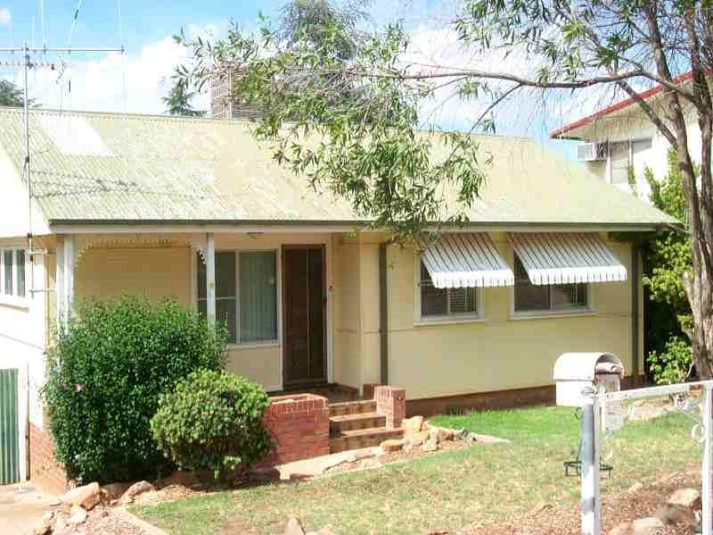 11 Kookaburra Street, PARKES NSW 2870, Parkes - Image 1