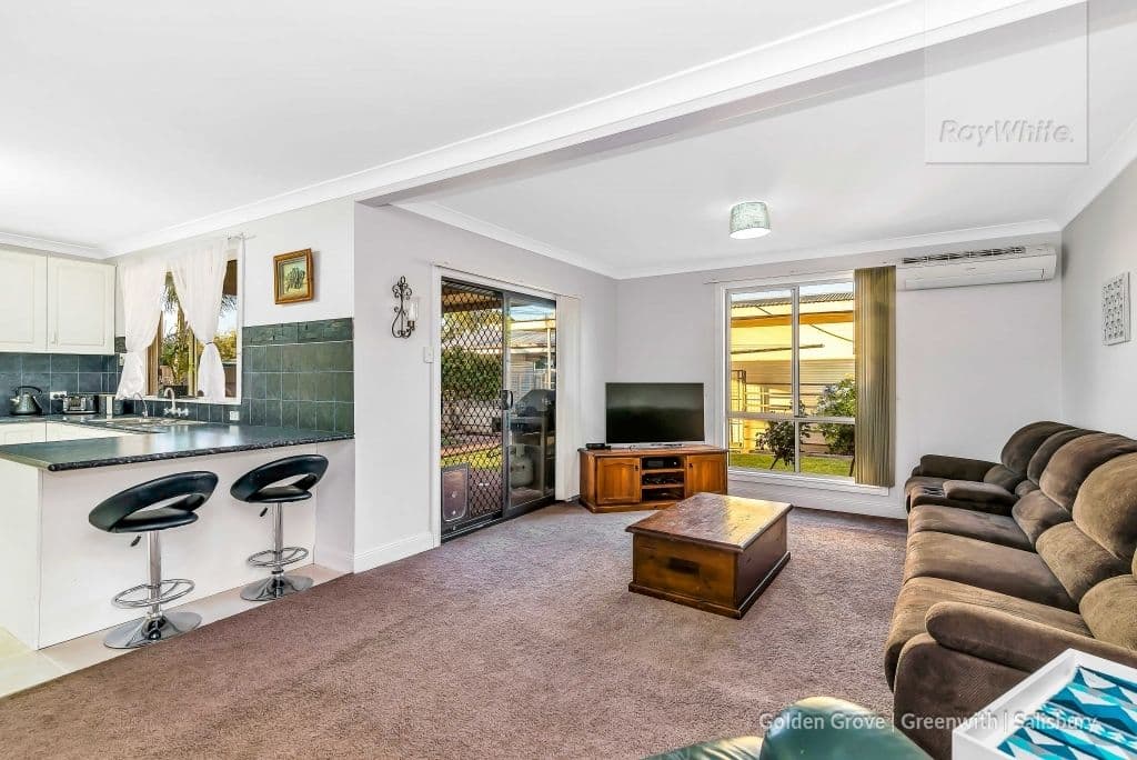 36 Hunter Crescent, Salisbury North SA 5108, Salisbury North - Thumbnail 3