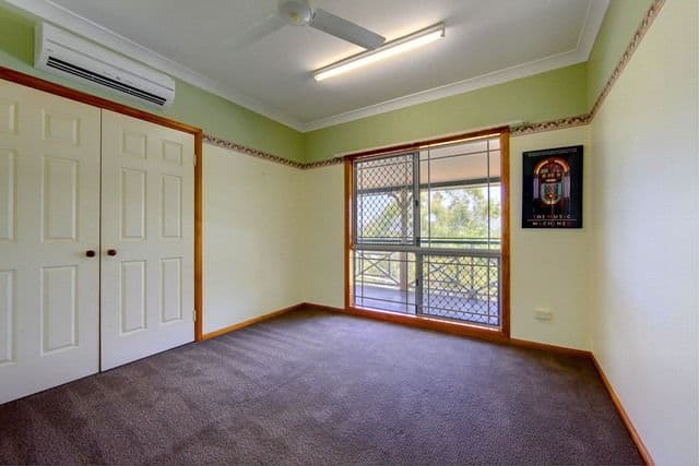 2 Sandalwood Court, MOUNT LOUISA QLD 4814, Mount Louisa - Thumbnail 8