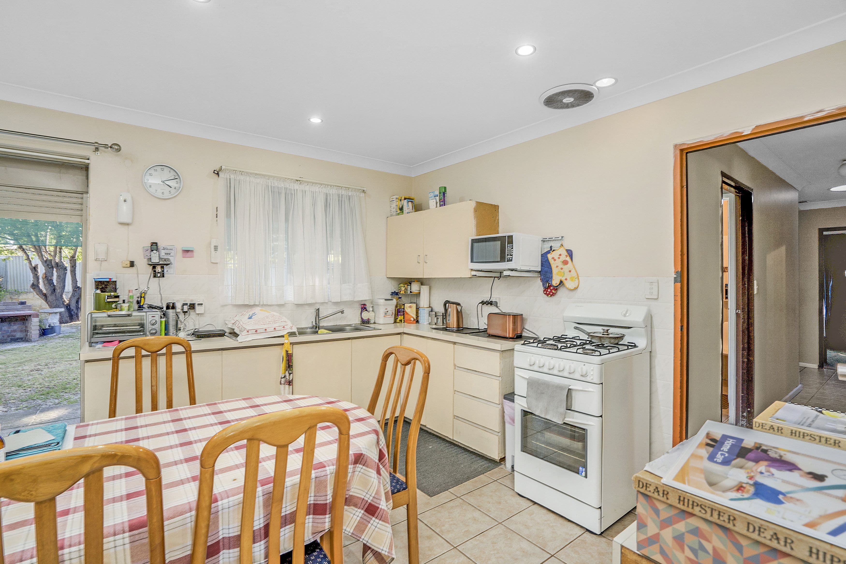 21 Moorhead Way, Koondoola WA 6064, Koondoola - Thumbnail 7