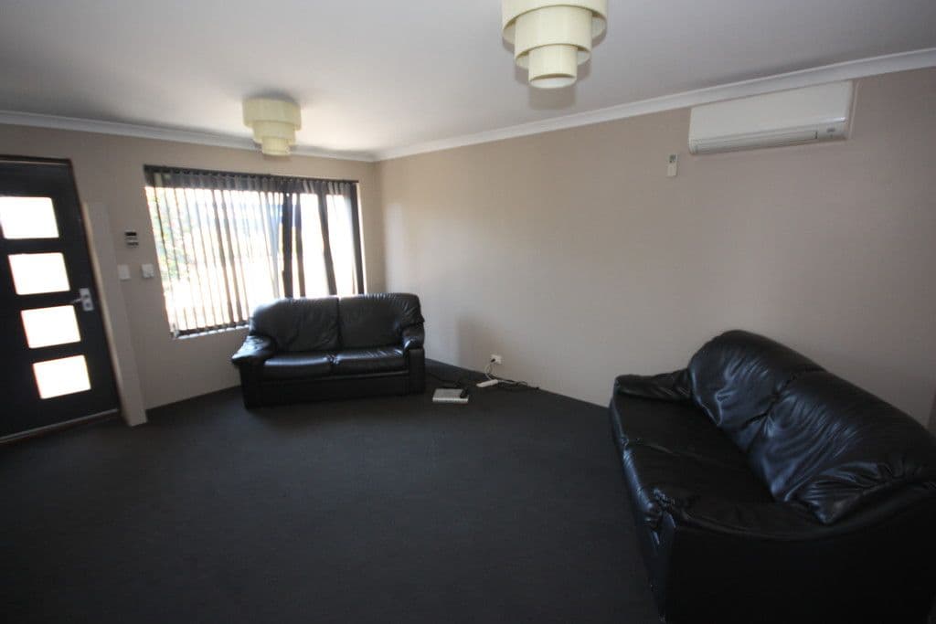 72 Bethwyn Circle, Madeley WA 6065, Madeley - Thumbnail 2