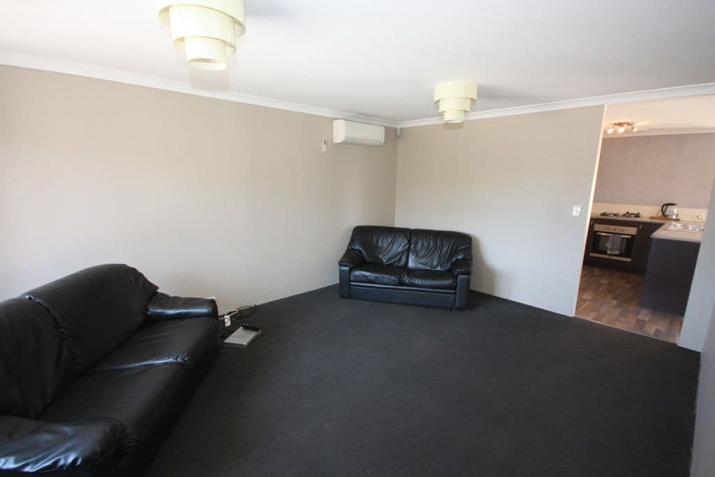 72 Bethwyn Circle, Madeley WA 6065, Madeley - Thumbnail 3