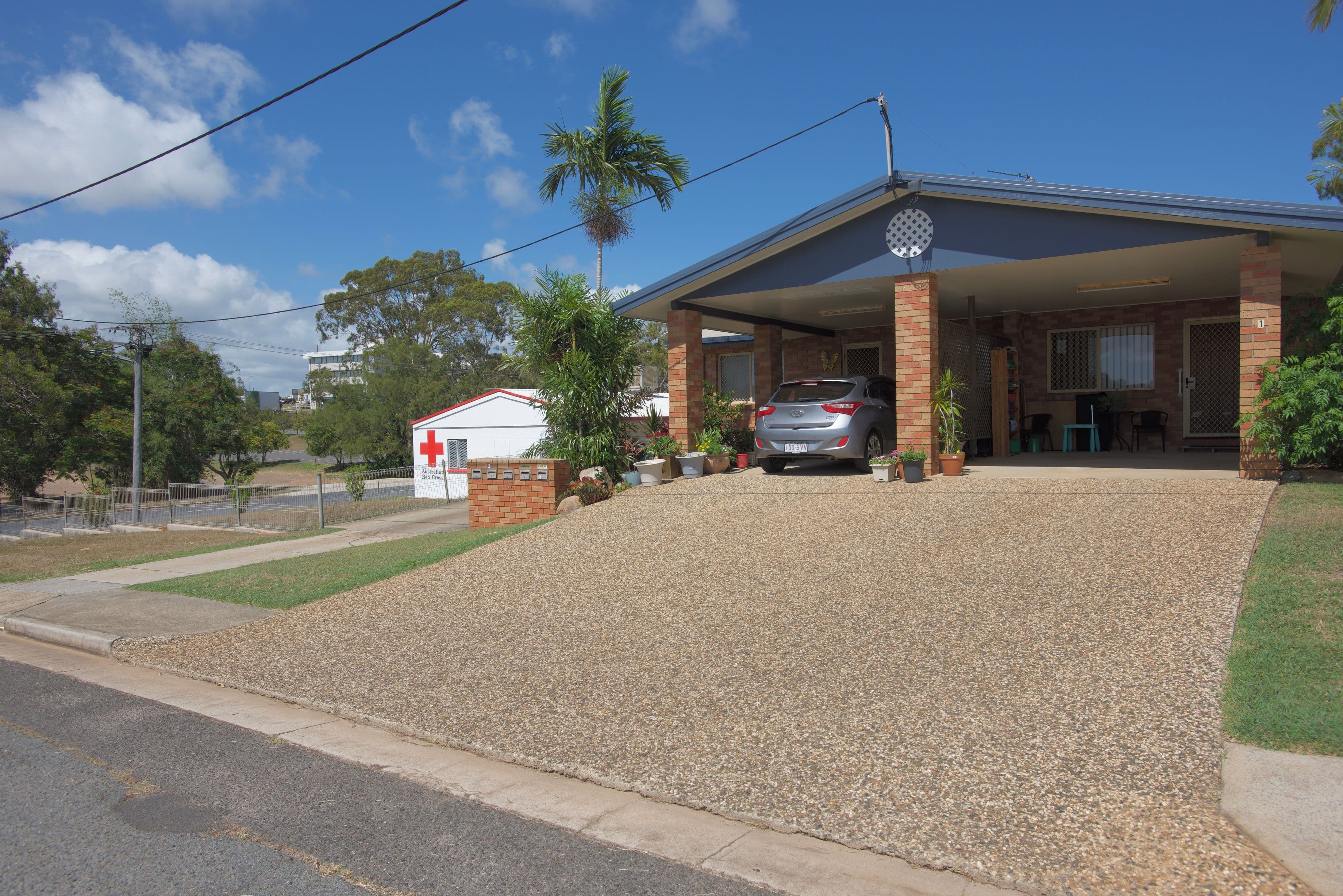 17 Bayne Street, West Gladstone QLD 4680, West Gladstone - Thumbnail 2