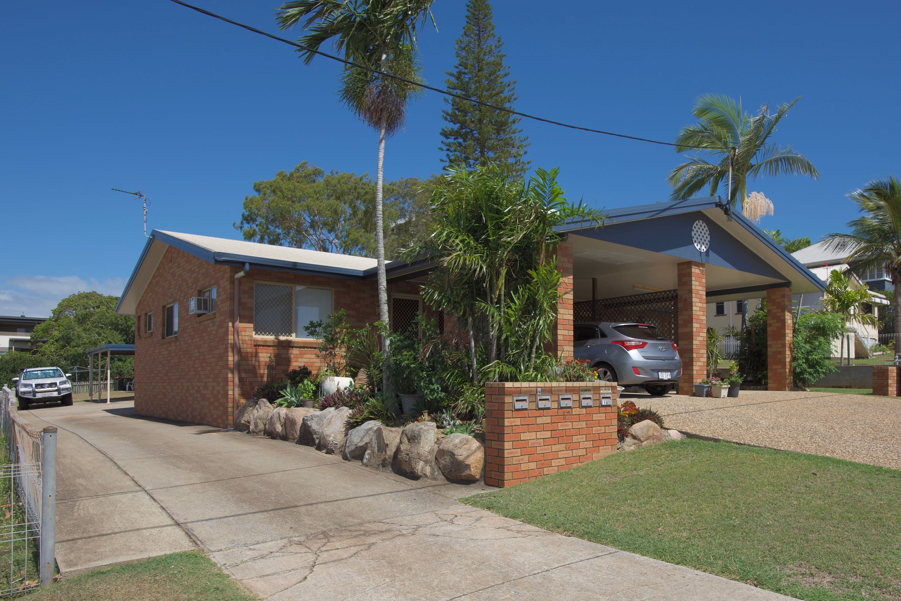 17 Bayne Street, West Gladstone QLD 4680, West Gladstone - Thumbnail 3
