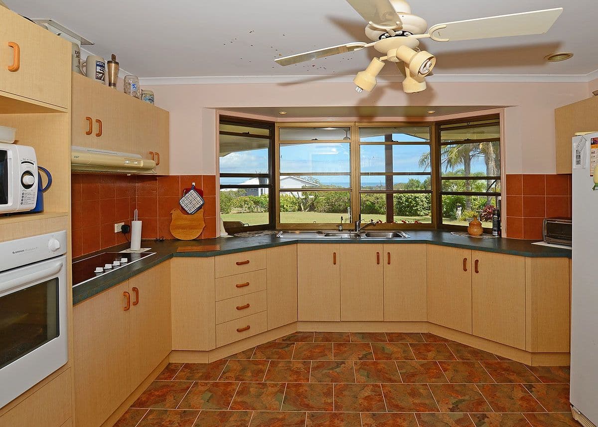 34 Waterview Drive, Dundowran Beach QLD 4655, Dundowran Beach - Thumbnail 3