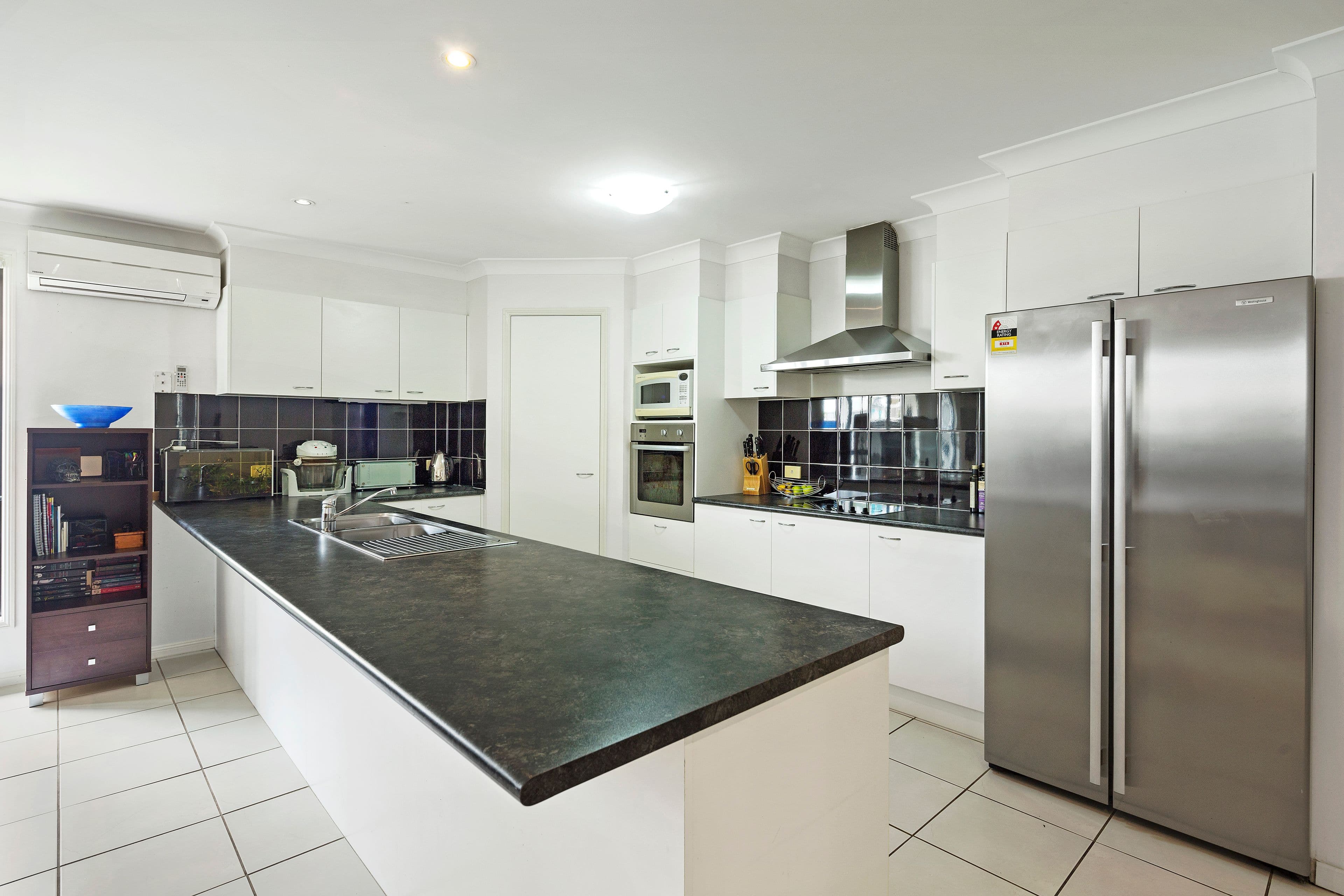 11 Thomson Place, Peregian Springs QLD 4573, Peregian Springs - Thumbnail 4