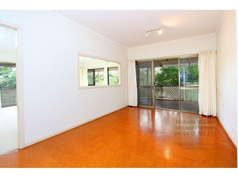 10 Vanimo Street, CHAPEL HILL QLD 4069, Chapel Hill - Thumbnail 4