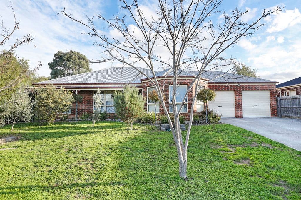 24 Pineview Court, Lara VIC 3212, Lara - Image 1