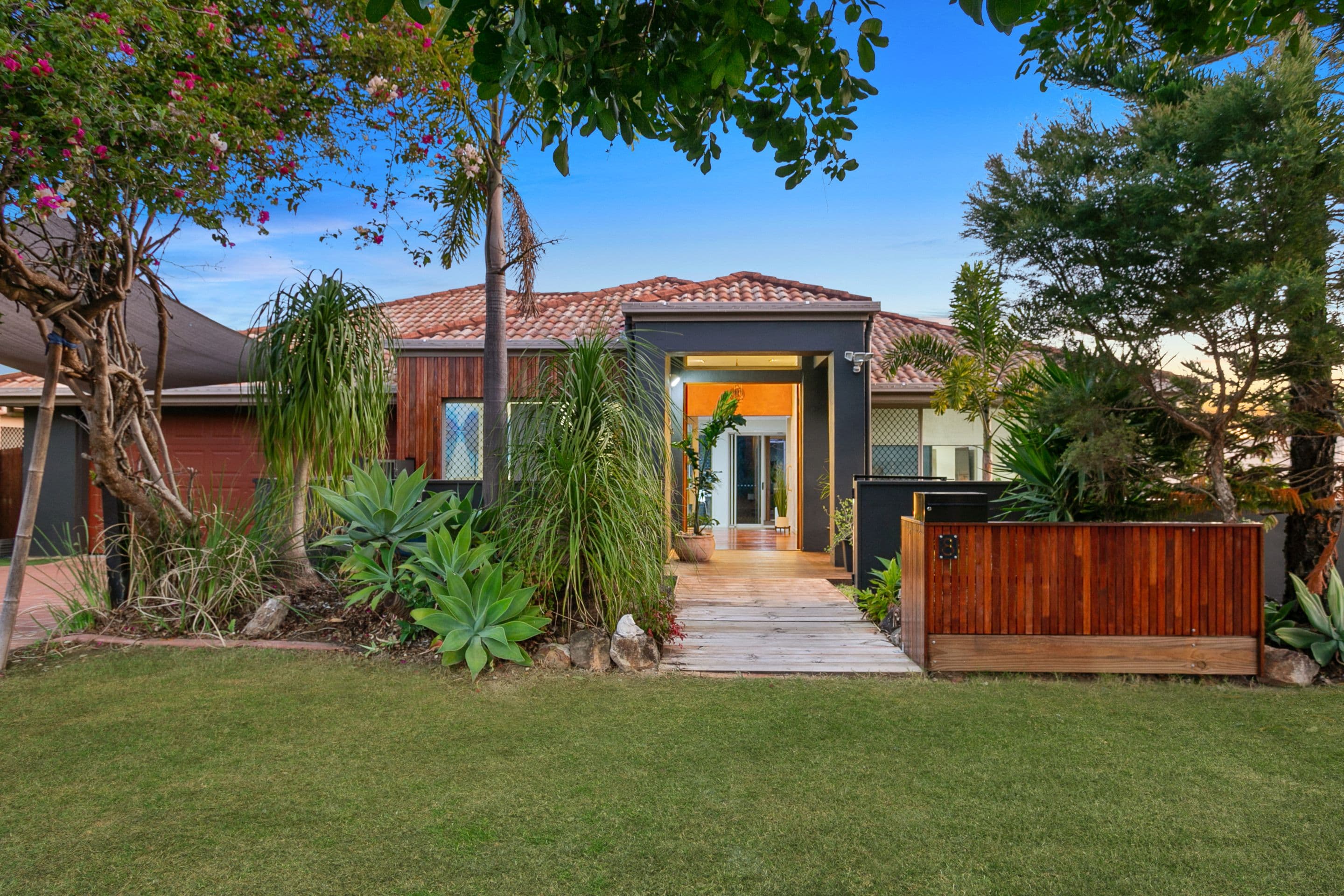 8 Bellevue Place, Springfield Lakes QLD 4300, Springfield Lakes - Image 1