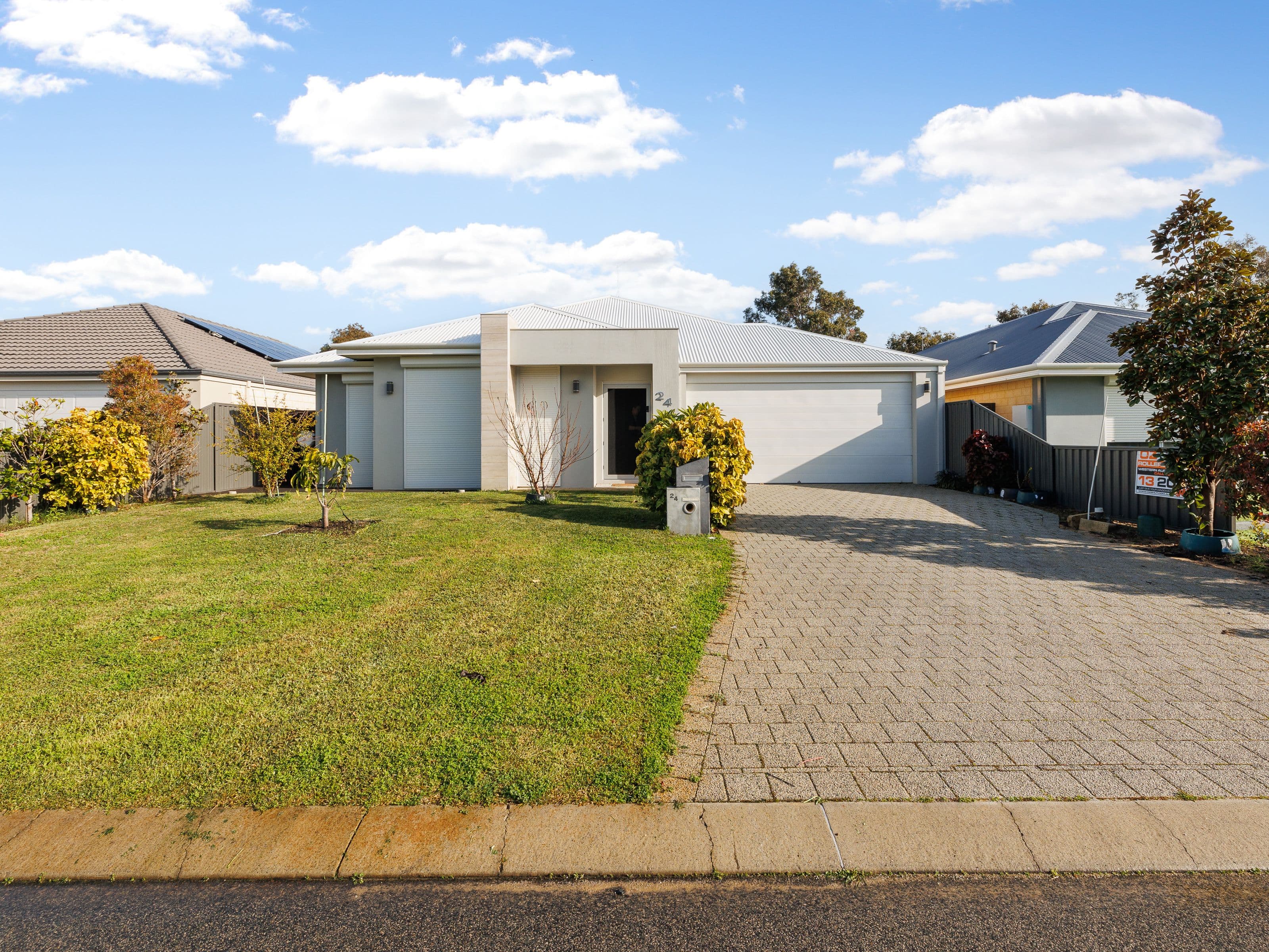 24 Lomond Way, Seville Grove WA 6112, Seville Grove - Image 1