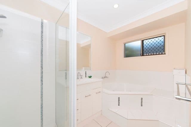 12 Cowrie Court, Bushland Beach QLD 4818, Bushland Beach - Thumbnail 5