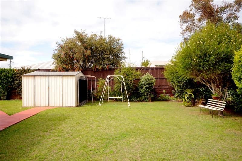 16 Marwedel Street, KEARNEYS SPRING QLD 4350, Kearneys Spring - Thumbnail 4