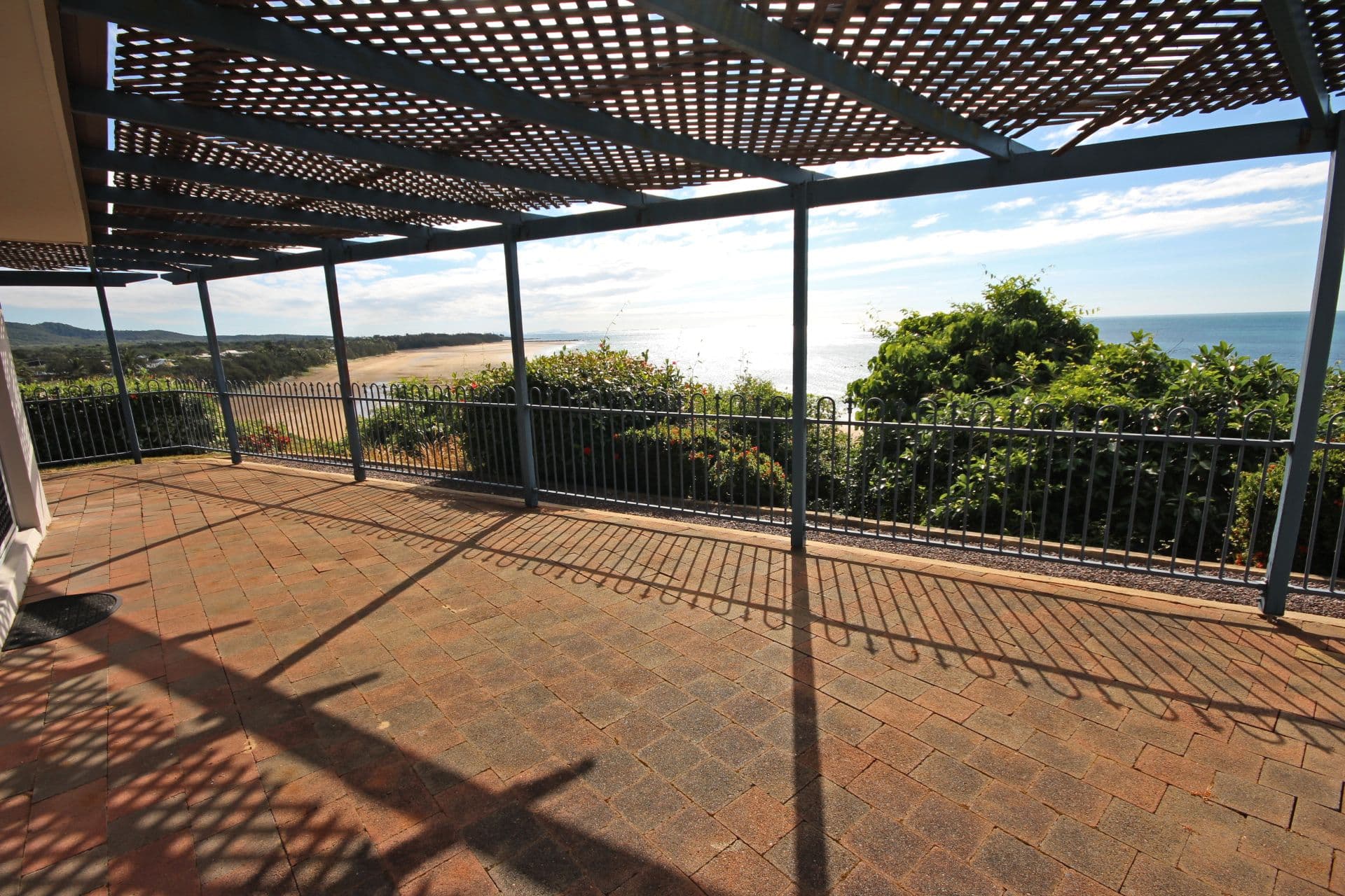10 Captain Blackwood Drive, Sarina Beach QLD 4737, Sarina Beach - Thumbnail 3