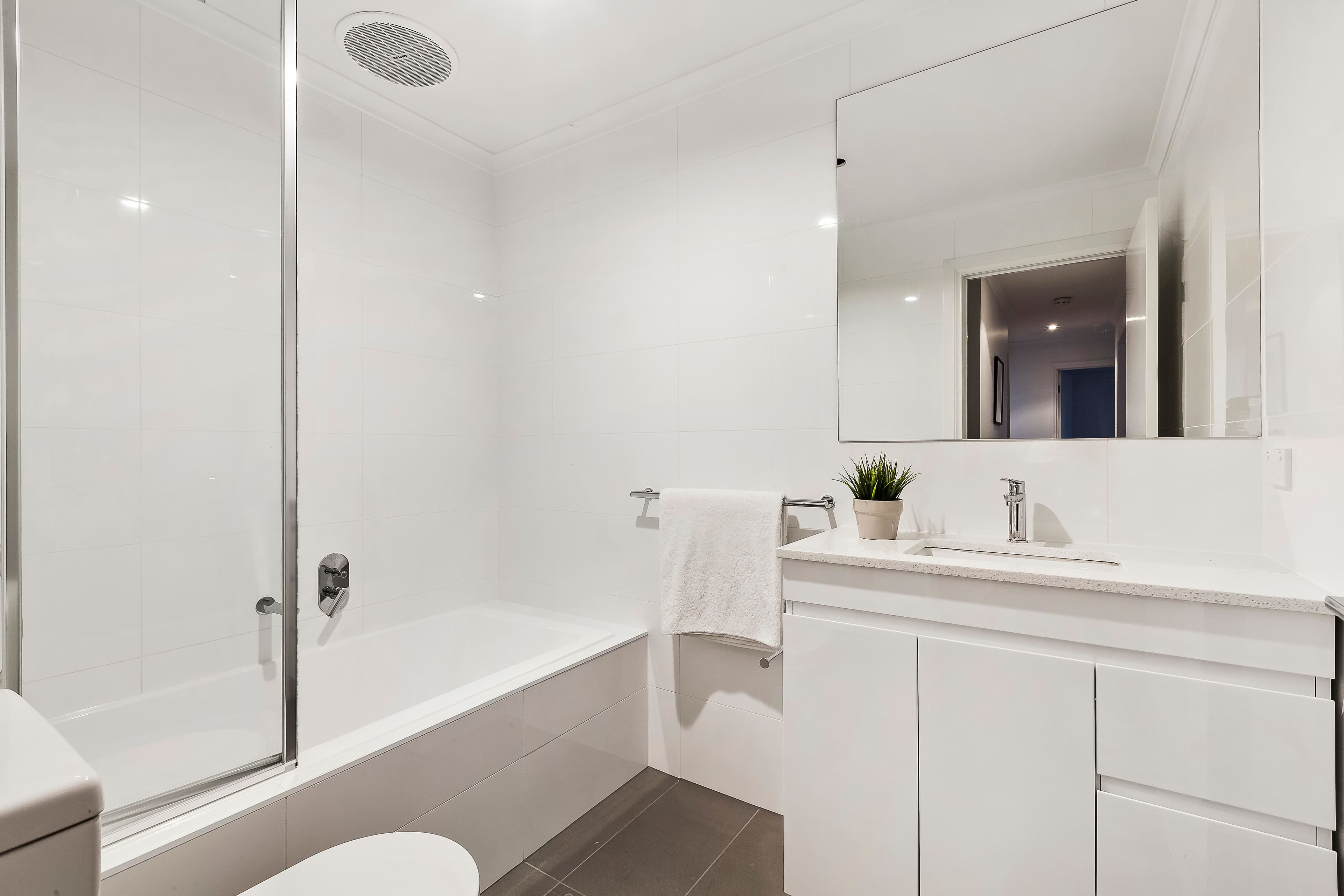 2 Fenton Street, Huntingdale VIC 3166, Huntingdale - Thumbnail 4