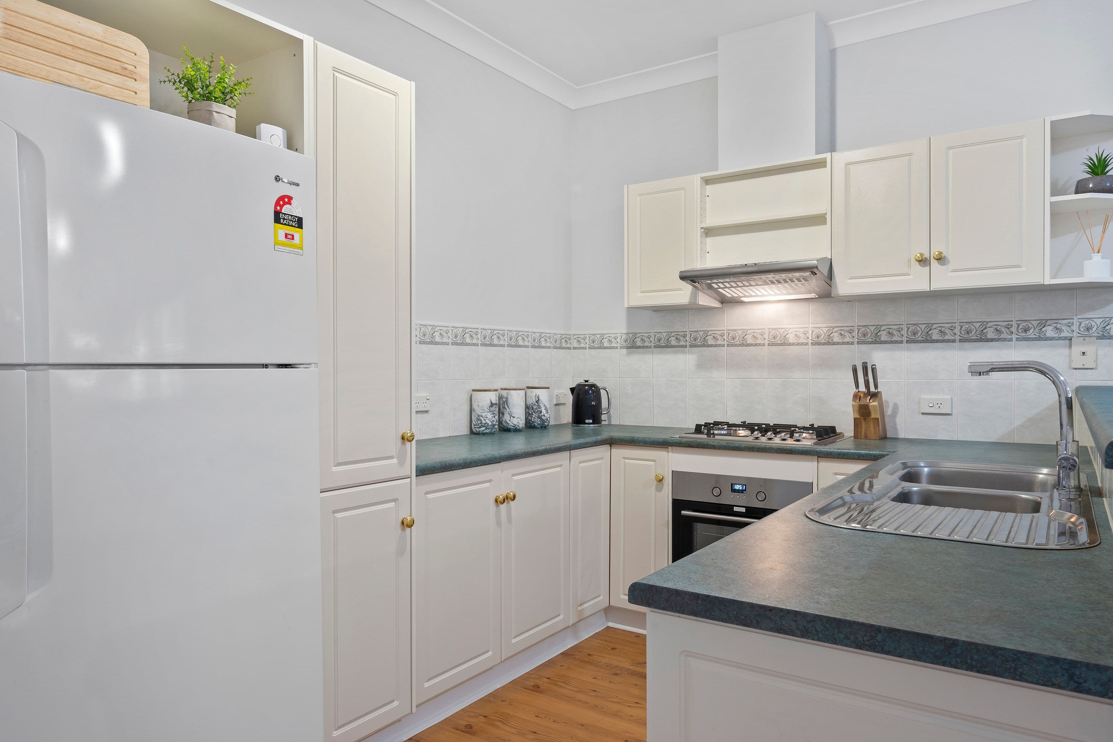 16 Featherstone Circuit, Greenwith SA 5125, Greenwith - Thumbnail 4
