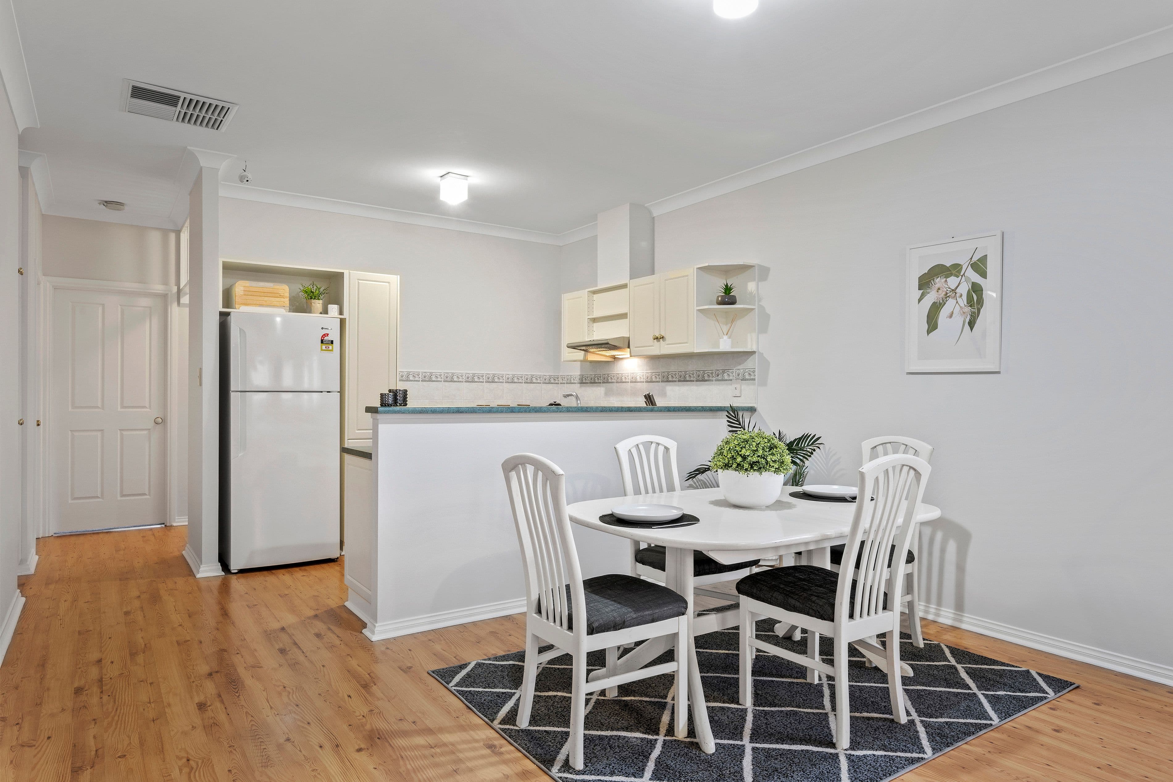 16 Featherstone Circuit, Greenwith SA 5125, Greenwith - Thumbnail 5