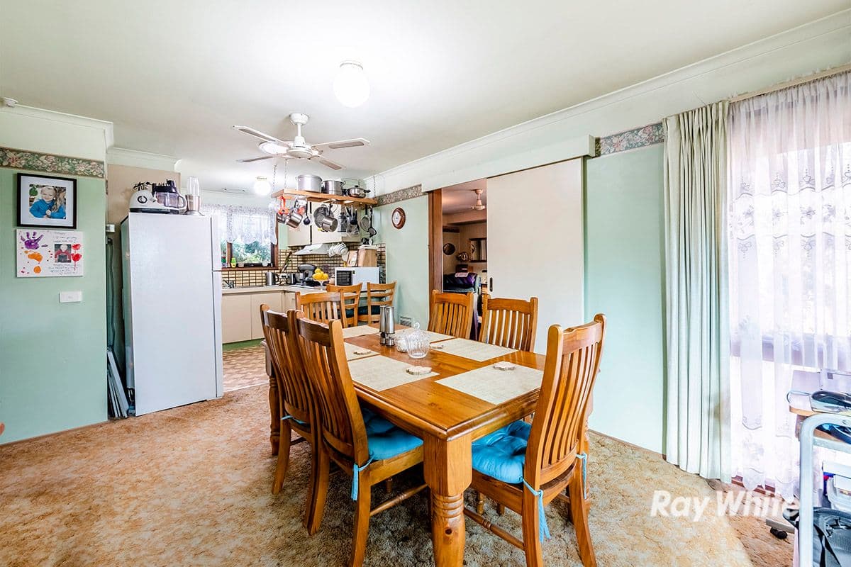 1 Endeavour Drive, Cranbourne North VIC 3977, Cranbourne North - Thumbnail 3