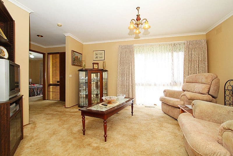 11 Fraser Close, MILL PARK VIC 3082, Mill Park - Thumbnail 4