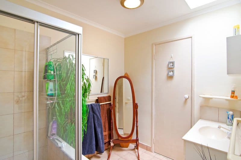 160 Laguna Avenue, PALM BEACH QLD 4221, Palm Beach - Thumbnail 8