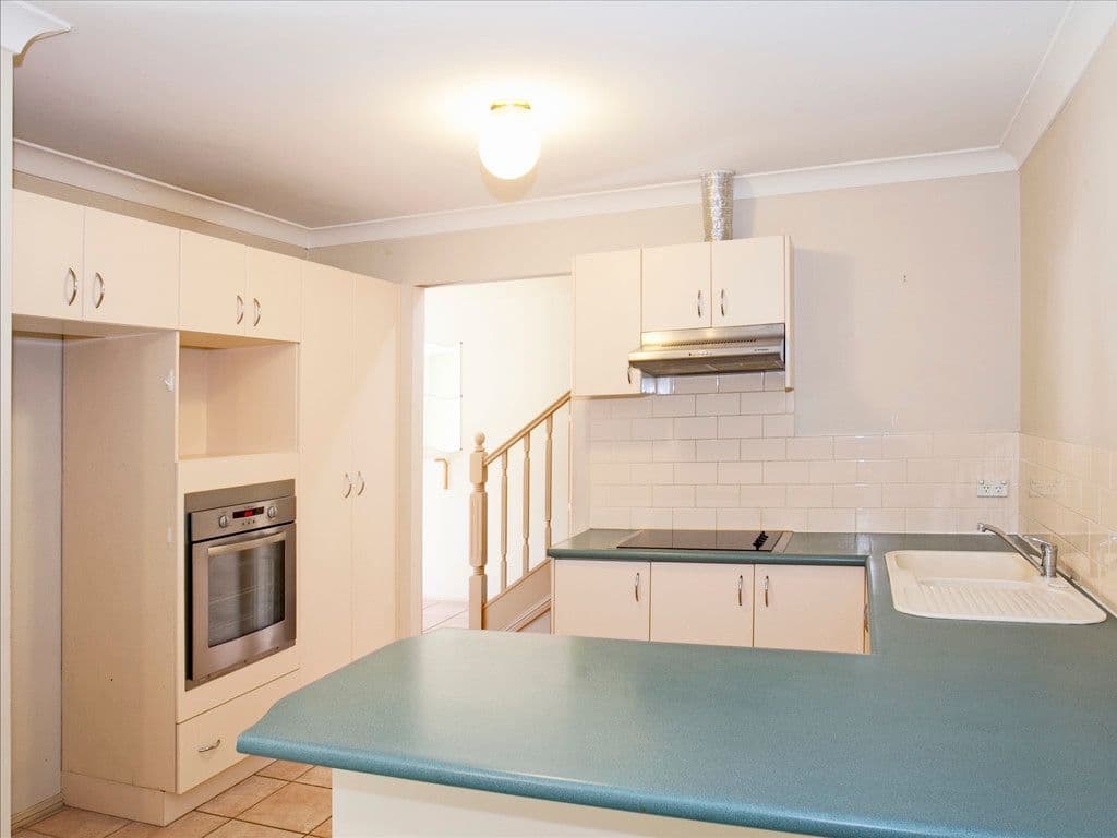 8 Rudd Close, Casula NSW 2170, Casula - Thumbnail 3