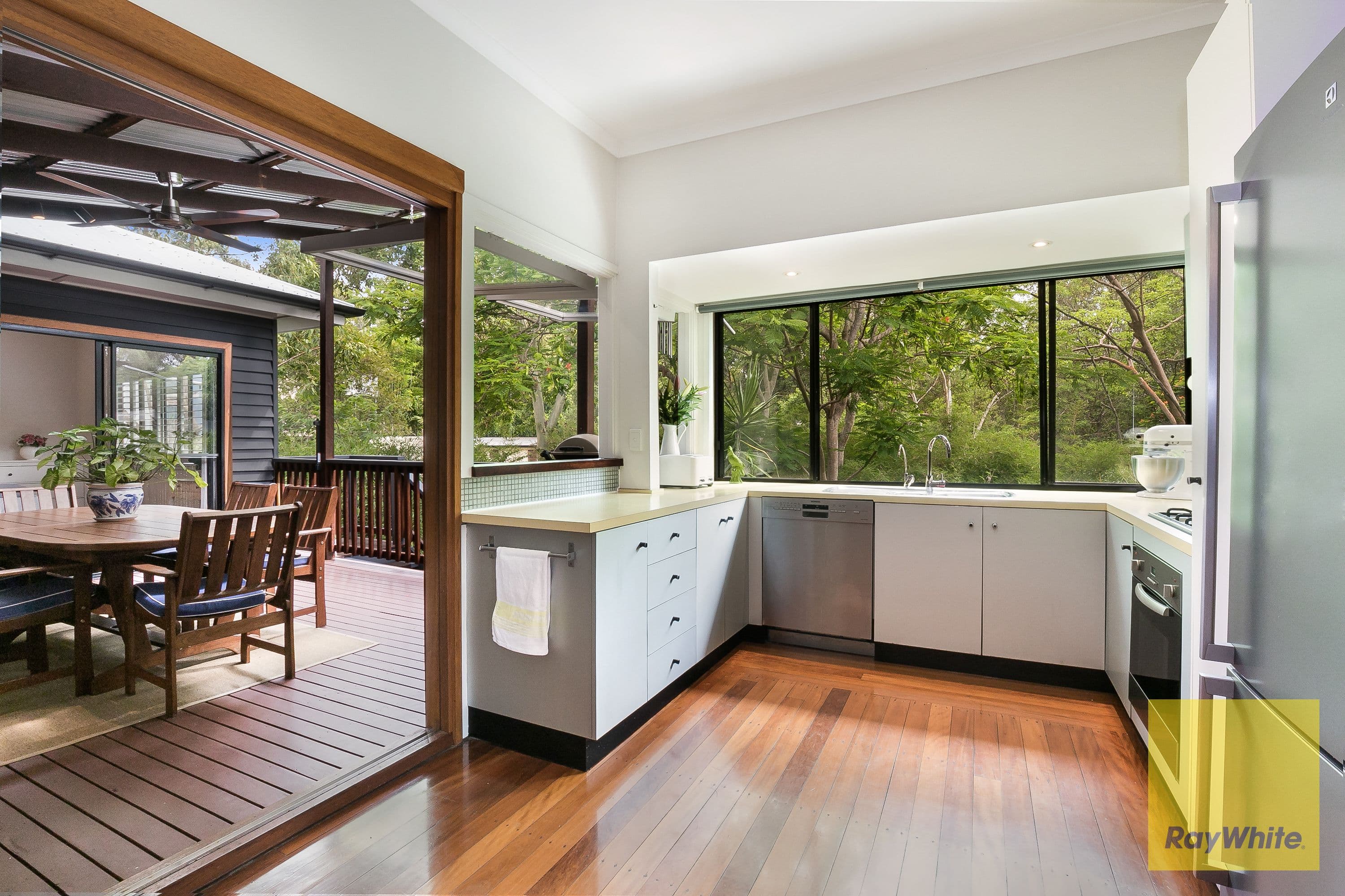131 Russell Terrace, Indooroopilly QLD 4068, Indooroopilly - Thumbnail 6