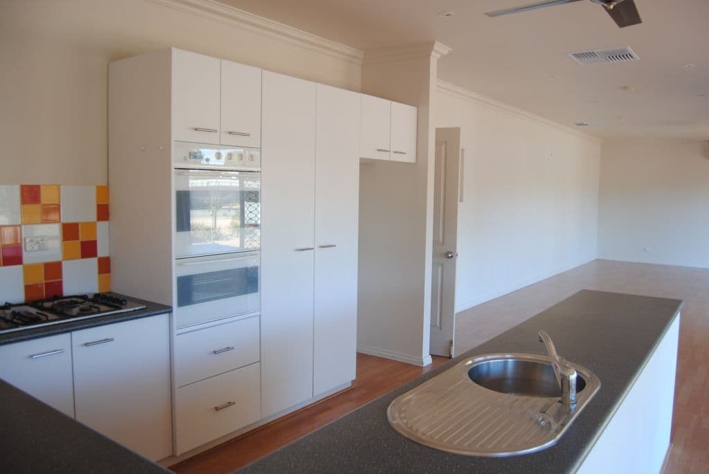 29 Monmouth Street, Moonta Bay SA 5558, Moonta Bay - Thumbnail 5