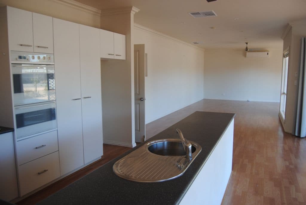 29 Monmouth Street, Moonta Bay SA 5558, Moonta Bay - Thumbnail 6