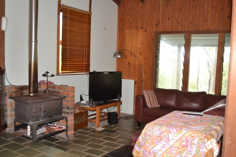 146 Mackays Road, BONDOOLA QLD 4703, Bondoola - Thumbnail 6